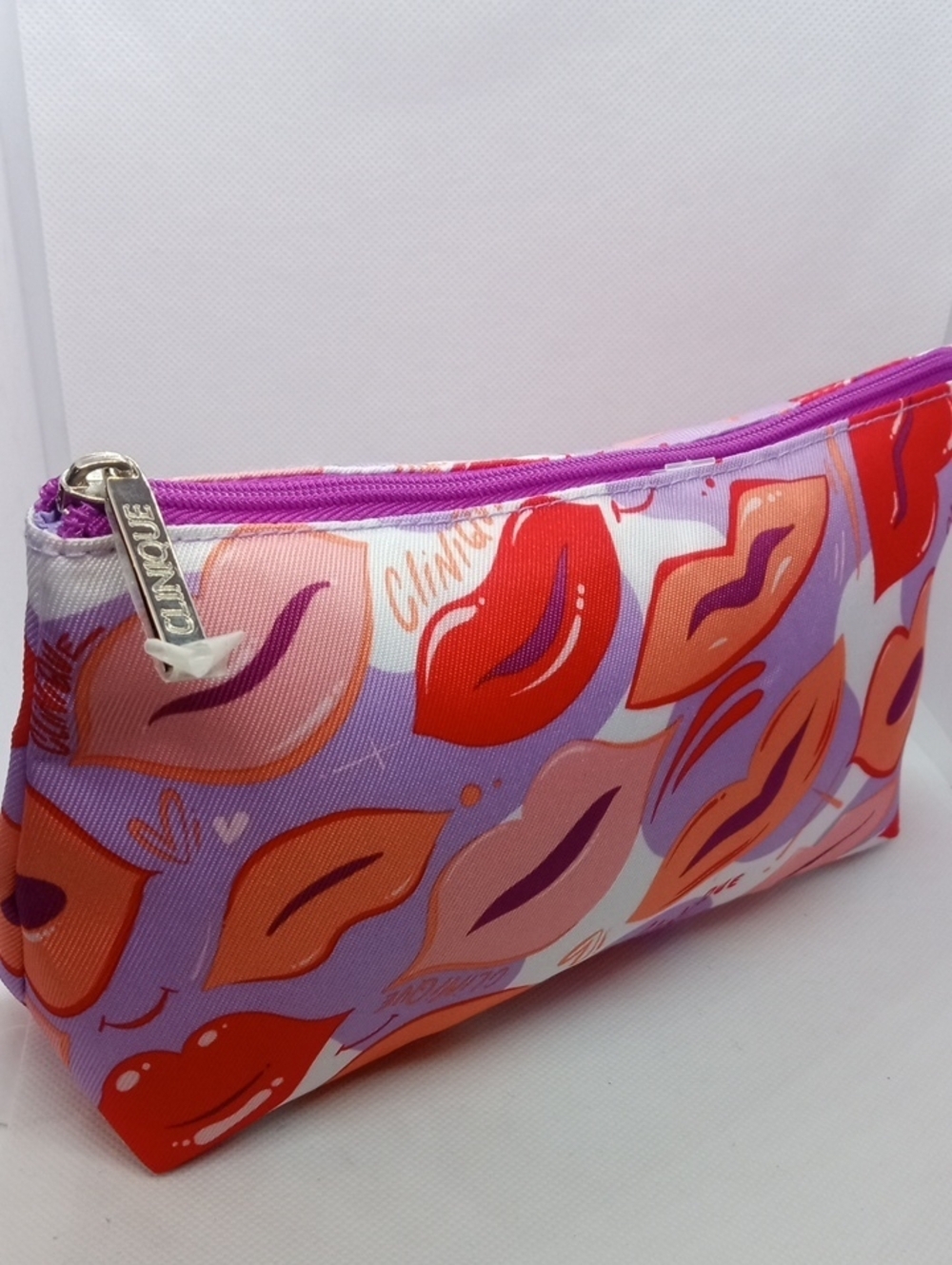 CLINIQUE MAKE UP BAG